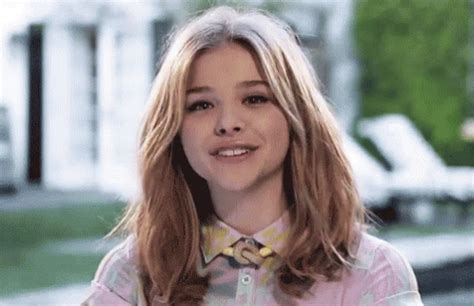 chloe grace moretz smile|Chloe Grace Moretz GIFs .